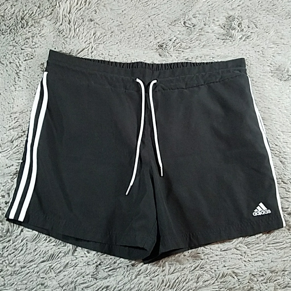 EUC Adidas shorts in  a size large